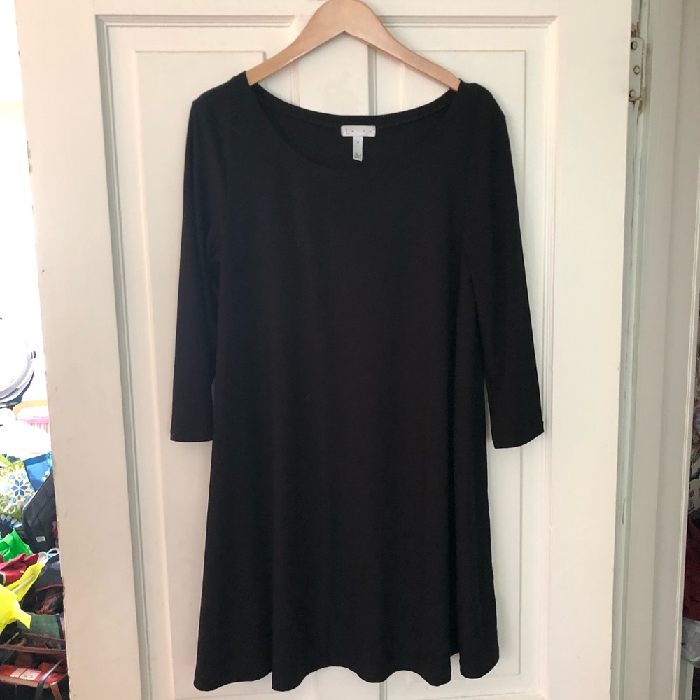 Nordstrom 3/4 sleeve black shift dress (M)
